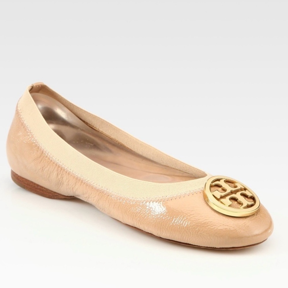 Tory Burch Beige Leather Loafers with Gold Accent